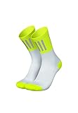 INCYLENCE High-Viz Laufsocken mit Reflektoren – funktionell und atmungsaktiv...