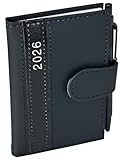Taschenkalender 2026 A7 mit Kugelschreiber und Halterung in feiner Lederoptik,...