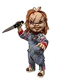 Mezco Close Up 25363 Child's Play bewegliche und sprechende Chucky Puppe