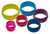 Colourworks Plätzchen-Ausstecher-Set, 6-Teilig, Glatt und Geriffelt – Bunt,...