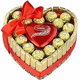 Torte aus Merci schokolade und Ferrero Rocher in Herzform - süßigkeiten box...